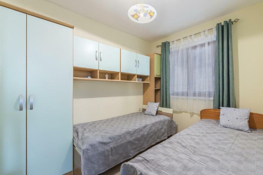 Apartment Lion Новиград Екстериор снимка